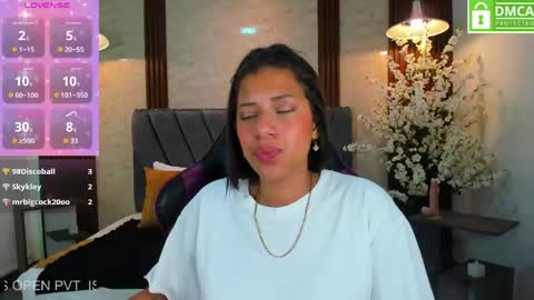 Snapshot of atiena_ chatting on 04/18/26, 07:07 Atiena online show from 04/18/26, 07:07