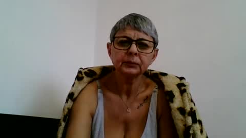 Snapshot of atikaarea chatting on 12/09/24, 11:26 atikaarea online show from 12/09/24, 11:26