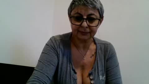 Snapshot of atikaarea chatting on 03/10/25, 03:52 atikaarea online show from 03/10/25, 03:52