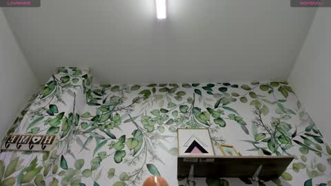 Atilana Diaz online show from 02/21/25, 05:31