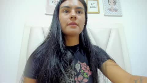Atilana Diaz online show from 05/06/26, 06:13