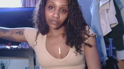AtirahCali online show from 04/28/26, 10:37