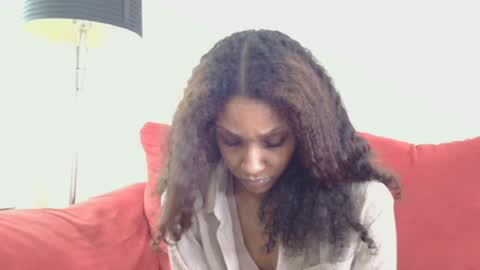 Snapshot of atirahcali chatting on 06/27/26, 01:50 AtirahCali online show from 06/27/26, 01:50