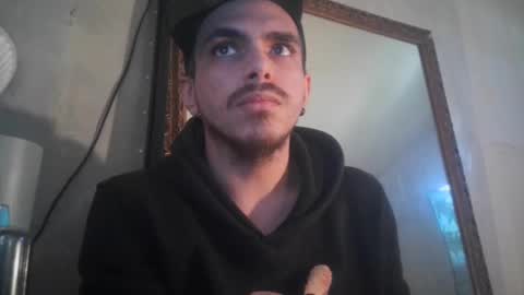 Snapshot of atmorin01 chatting on 03/08/25, 05:33 Atmarin199 aka Dre online show from 03/08/25, 05:33