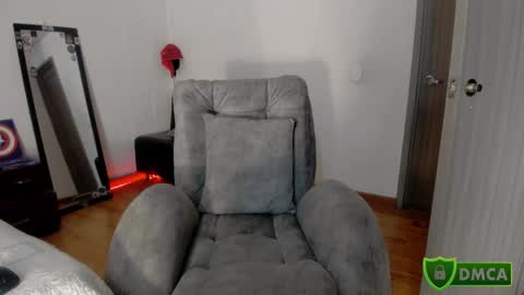 Snapshot of atomns41 chatting on 03/07/26, 04:15 Carolina online show from 03/07/26, 04:15