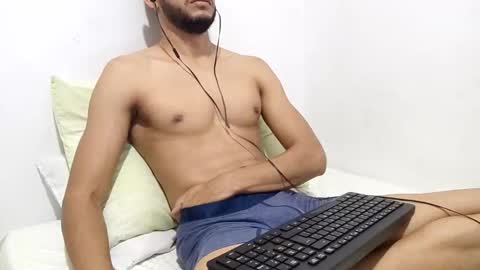 Torres online show from 10/03/25, 03:03