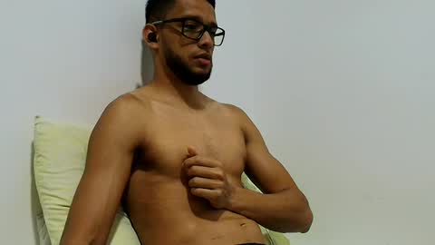 Snapshot of atorres21 chatting on 06/15/26, 04:09 Torres online show from 06/15/26, 04:09