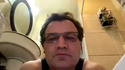 Snapshot of atozzzz chatting on 10/13/25, 03:28 atozzzz online show from 10/13/25, 03:28