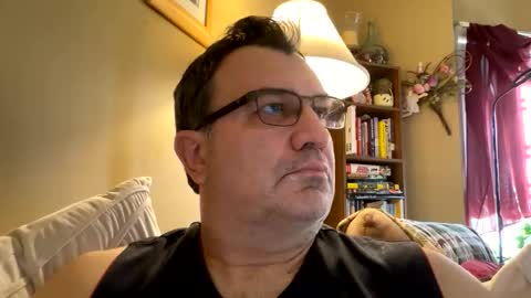 Snapshot of atozzzz chatting on 10/19/25, 03:12 atozzzz online show from 10/19/25, 03:12