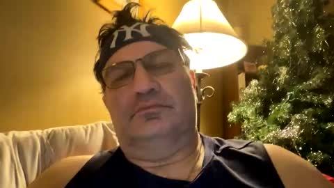 Snapshot of atozzzz chatting on 01/18/26, 07:34 atozzzz online show from 01/18/26, 07:34