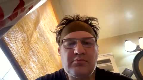 Snapshot of atozzzz chatting on 03/16/26, 05:28 atozzzz online show from 03/16/26, 05:28