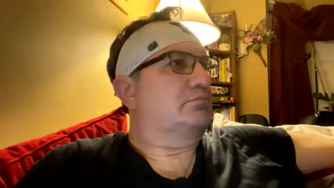 Snapshot of atozzzz chatting on 04/17/26, 03:53 atozzzz online show from 04/17/26, 03:53