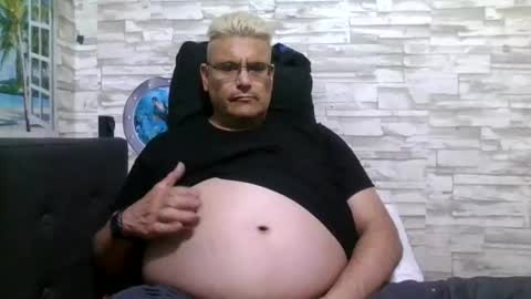 Snapshot of atr2424293280 chatting on 02/15/26, 11:08 A online show from 02/15/26, 11:08