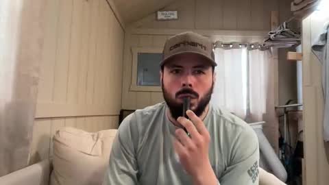 Snapshot of aty0urservic3 chatting on 03/17/26, 03:48 Alejandro online show from 03/17/26, 03:48