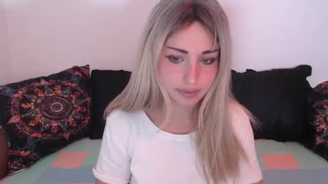 Snapshot of aubrey_rock chatting on 04/19/26, 10:34 Aubrey online show from 04/19/26, 10:34