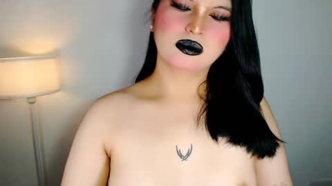Snapshot of audreyholloway chatting on 06/05/26, 08:31 Audrey online show from 06/05/26, 08:31