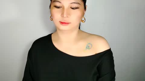 Snapshot of audreyholloway chatting on 06/17/26, 02:25 Audrey online show from 06/17/26, 02:25
