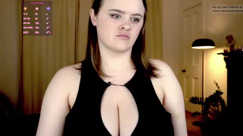 Audrey Jacq online show from 01/06/25, 04:02