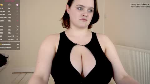 Audrey Jacq online show from 04/28/26, 03:06