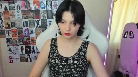 Audrey online show from 09/19/25, 08:38