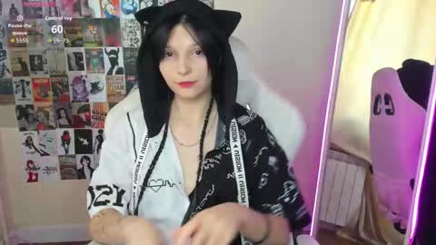 Audrey online show from 10/14/25, 09:54