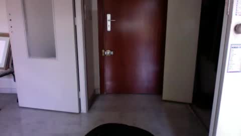 Snapshot of auguste061400 chatting on 01/15/25, 10:06 auguste061400 online show from 01/15/25, 10:06