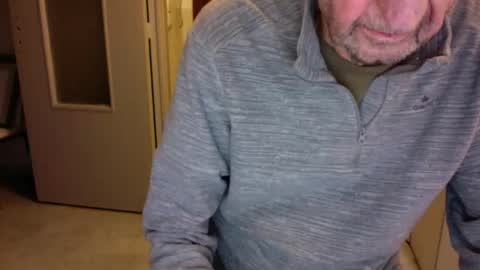 Snapshot of auguste061400 chatting on 02/05/25, 04:58 auguste061400 online show from 02/05/25, 04:58