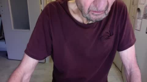 Snapshot of auguste061400 chatting on 02/22/25, 10:07 auguste061400 online show from 02/22/25, 10:07