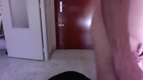 Snapshot of auguste061400 chatting on 03/10/25, 08:48 auguste061400 online show from 03/10/25, 08:48