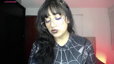 aura_cute_ online show from 05/31/26, 03:04