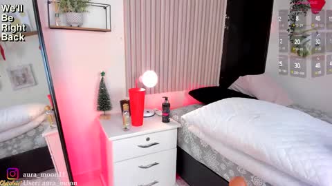 Snapshot of aura_moon chatting on 12/29/24, 04:19 Hello I am Marcela follow me on my instagram  aura moon11 online show from 12/29/24, 04:19