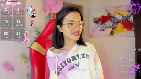 Snapshot of aura_rouss chatting on 09/27/25, 04:28 aura_rouss online show from 09/27/25, 04:28