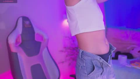 aura_rouss online show from 12/02/25, 12:49