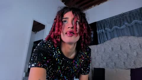 Snapshot of aura_sterling chatting on 07/06/26, 11:29 Aura online show from 07/06/26, 11:29