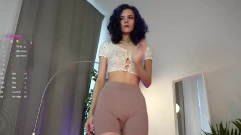 Lana online show from 10/09/25, 06:55