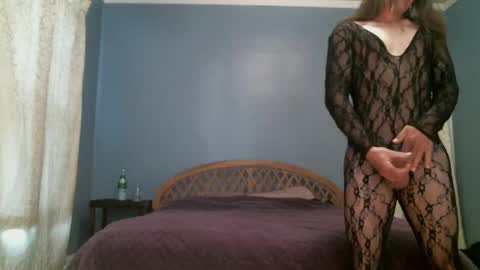 Snapshot of auramazed chatting on 05/13/26, 10:45 ganymedes online show from 05/13/26, 10:45