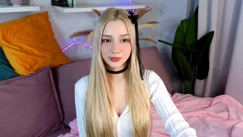 Aura online show from 05/14/26, 11:22