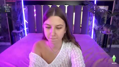 Nikol online show from 11/12/25, 07:20