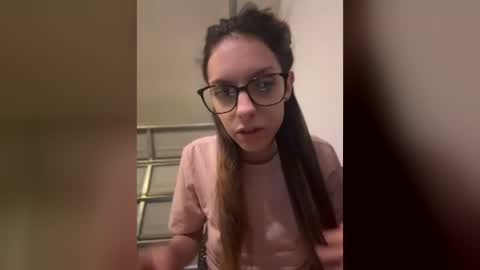 aureliatasty online show from 05/17/26, 01:58