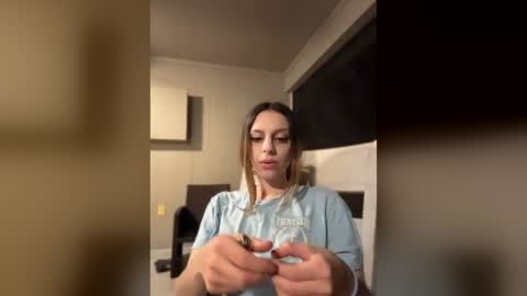 Snapshot of aureliatasty chatting on 05/31/26, 03:04 aureliatasty online show from 05/31/26, 03:04