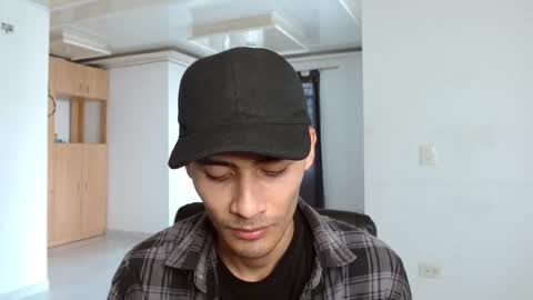 Snapshot of aureliv1 chatting on 10/03/25, 09:56 Aureliano online show from 10/03/25, 09:56