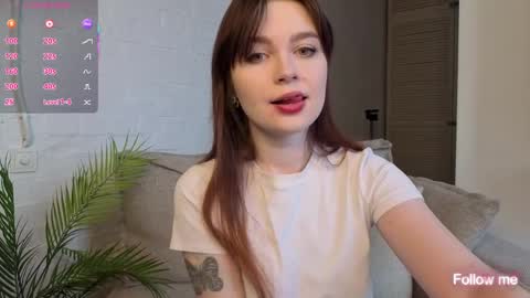 Snapshot of aurellea chatting on 04/03/26, 12:19 Aurelia online show from 04/03/26, 12:19