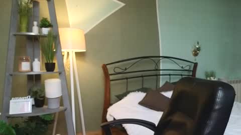 Aurora online show from 03/05/25, 10:22