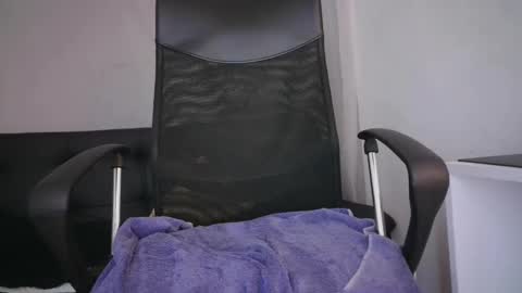 Snapshot of aurora_ath chatting on 12/03/24, 07:32 Aurora ath online show from 12/03/24, 07:32