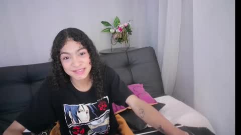 Snapshot of aurora_ath chatting on 01/11/25, 05:20 Aurora ath online show from 01/11/25, 05:20