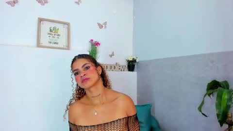 aurora_blackmont online show from 04/20/26, 12:19