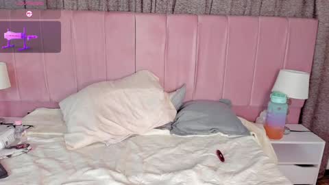 Snapshot of aurora_divine chatting on 01/04/25, 10:34 aurora_divine online show from 01/04/25, 10:34