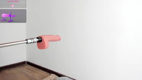 Snapshot of aurora_divine chatting on 01/07/25, 10:30 aurora_divine online show from 01/07/25, 10:30