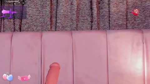 Snapshot of aurora_divine chatting on 01/27/25, 10:06 aurora_divine online show from 01/27/25, 10:06