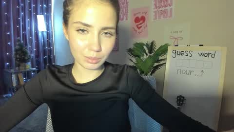 aurora_glow_211 online show from 03/11/26, 01:28